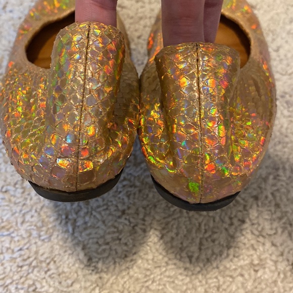 Beautiful peach iridescent Lanvin ballet flats - Picture 3 of 6
